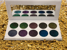 Load image into Gallery viewer, Stylism&#39;s Glitters Palette (24 Rich Colours)
