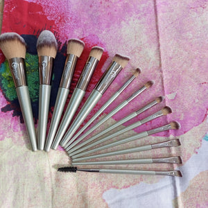 Metallic Gold Professional Brush Set (13 piece brush collection with bag)